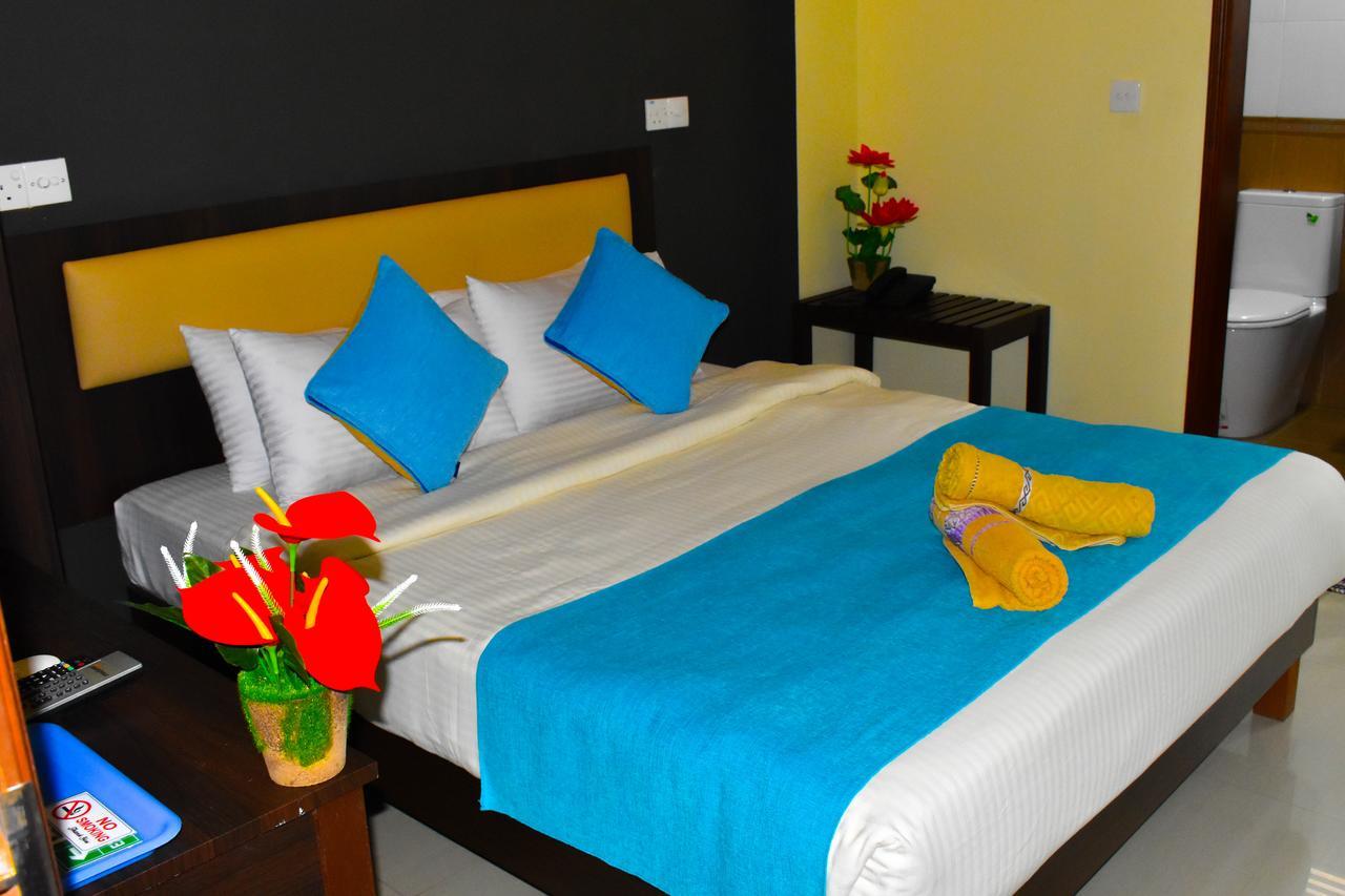 Seasunbeach Hotel Maldives Hulhumalé Exterior foto